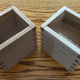 Oak and maple box joints